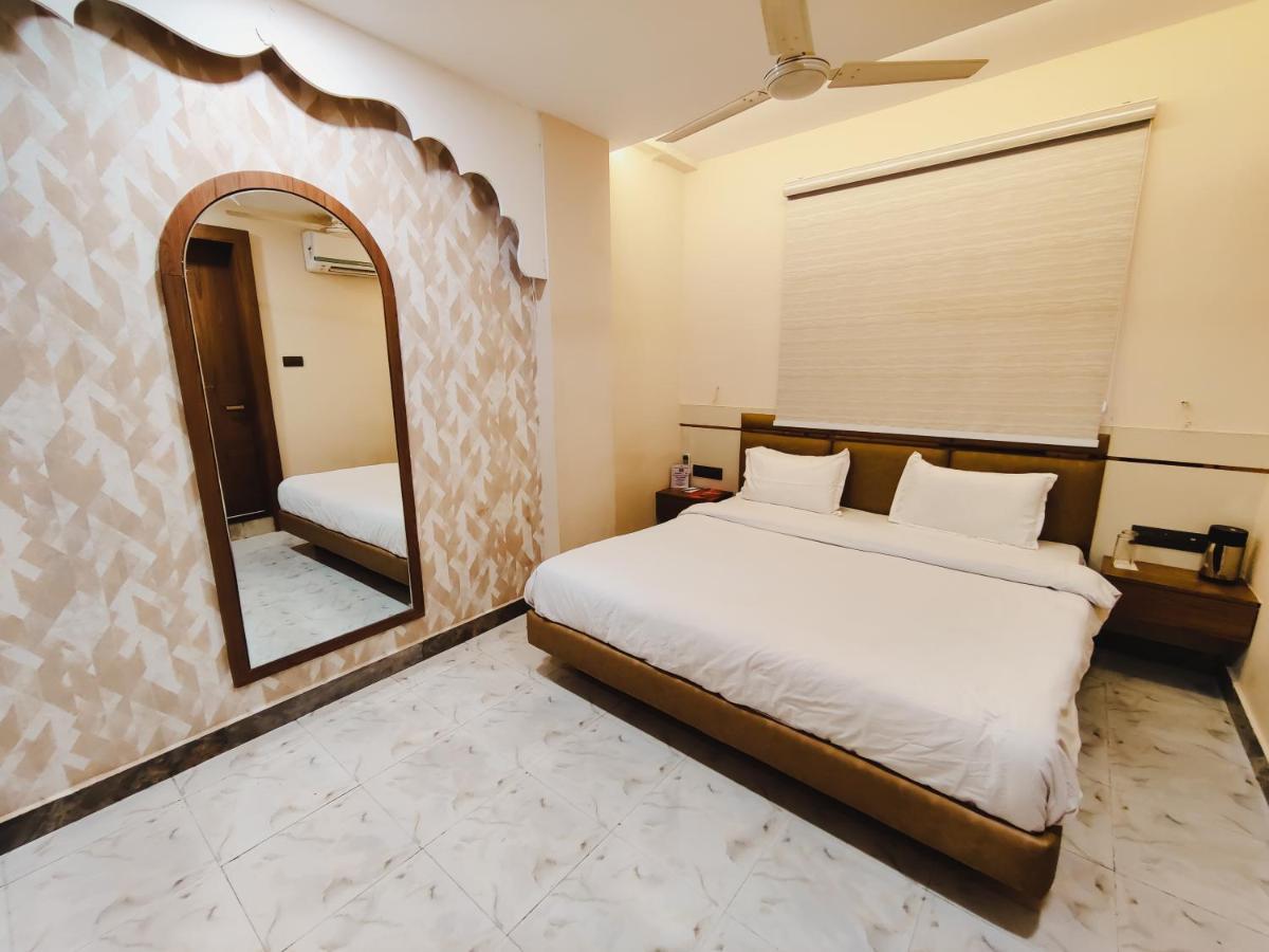The Shah Imperial Hotel Gwalior Exterior photo
