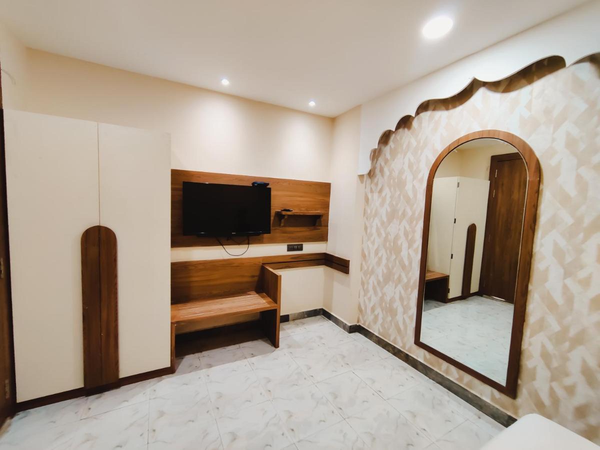 The Shah Imperial Hotel Gwalior Exterior photo