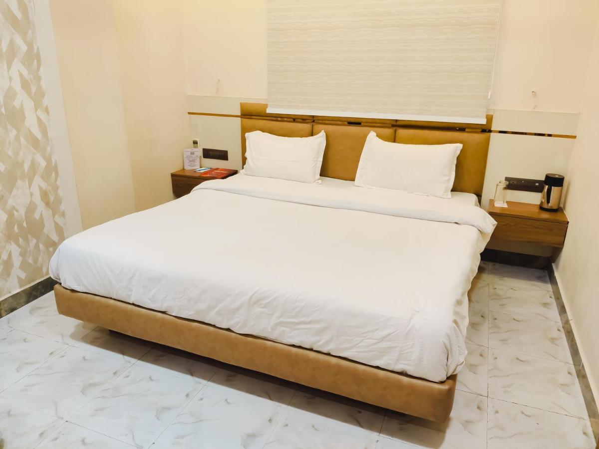 The Shah Imperial Hotel Gwalior Exterior photo